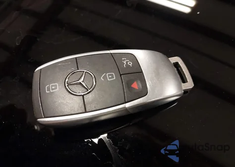 2020 Mercedes-Benz Glc 300 4Matic from USA, damaged, VIN WDC0G8EB9LF686846